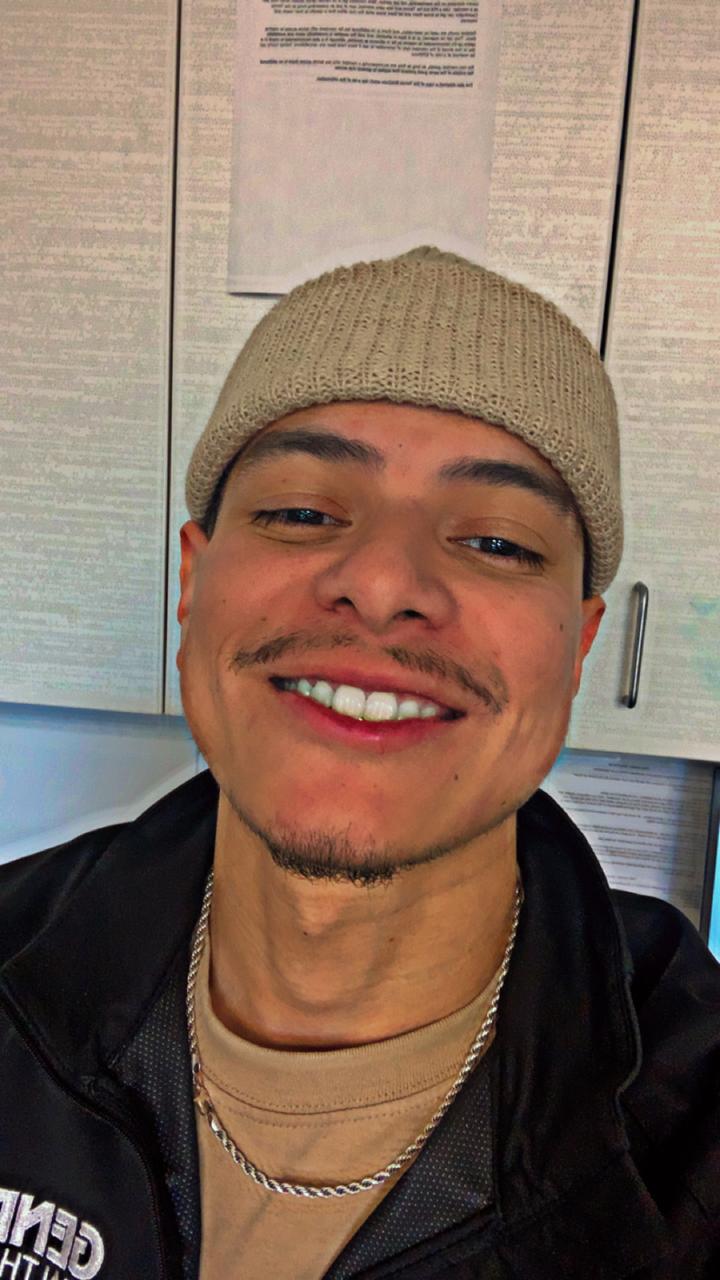 Profile photo 1 of 4