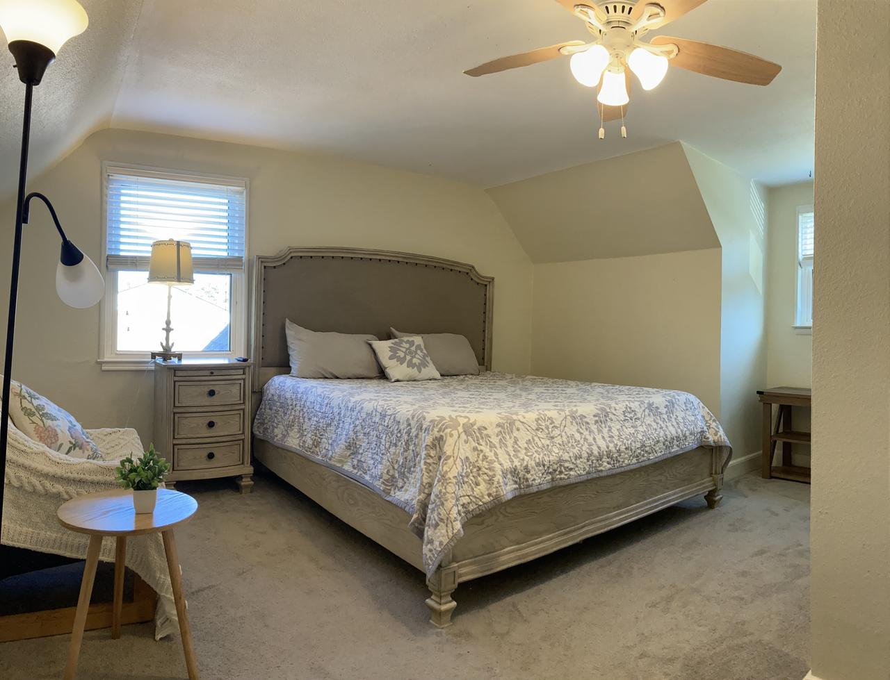 Profile photo 2 of 10