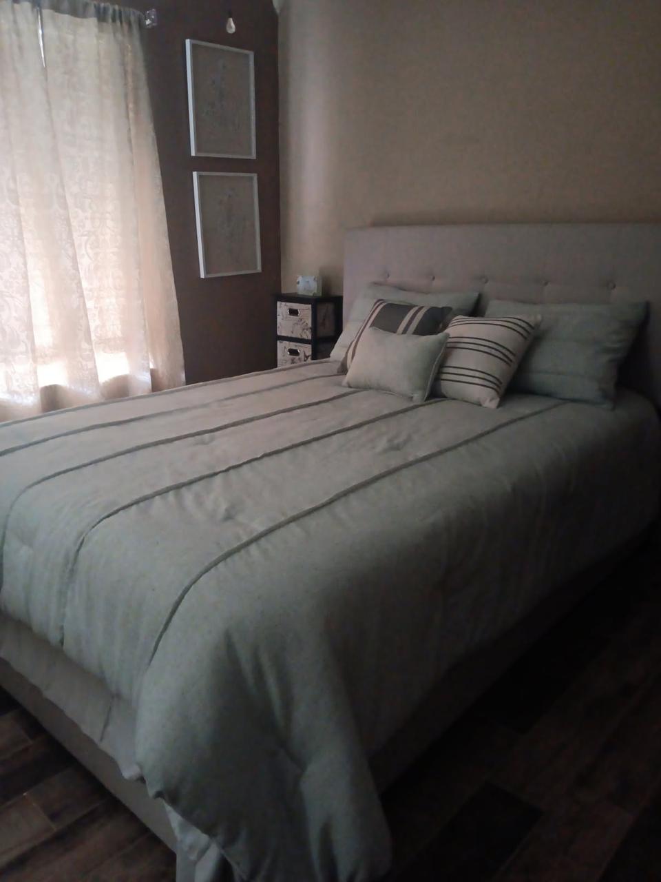 Profile photo 7 of 10