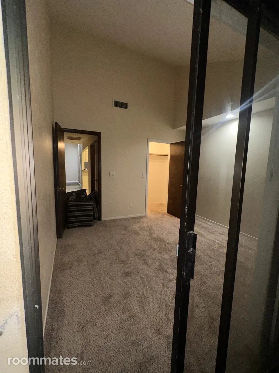 Profile photo 2 of 11