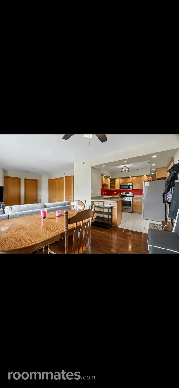 Profile photo 6 of 10