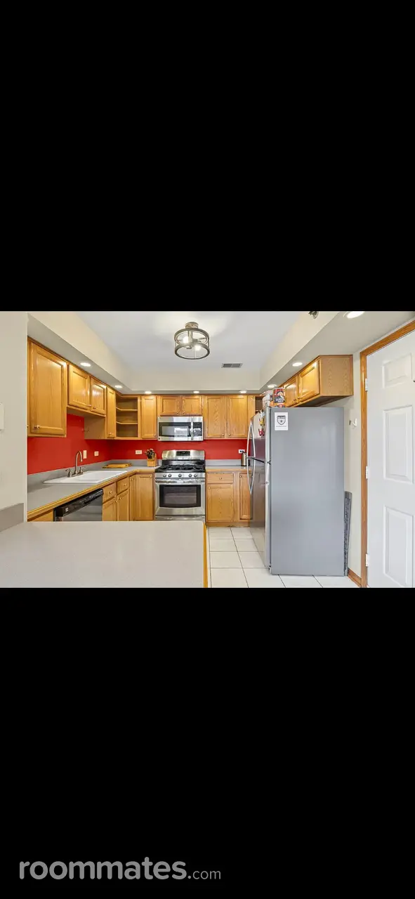 Profile photo 4 of 10