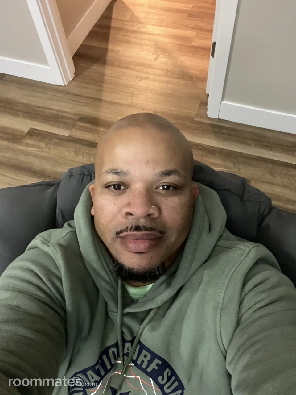 Profile photo 1 of 4