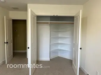 Room for rent in Eugene, OR $900, house