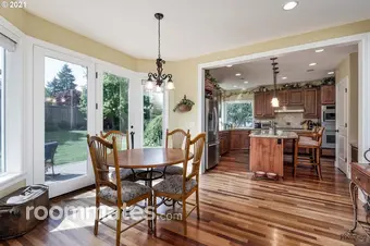 Room for rent in Eugene, OR $900, house