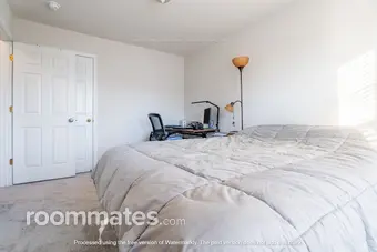 Room for rent in Raleigh, NC $800, townhouse