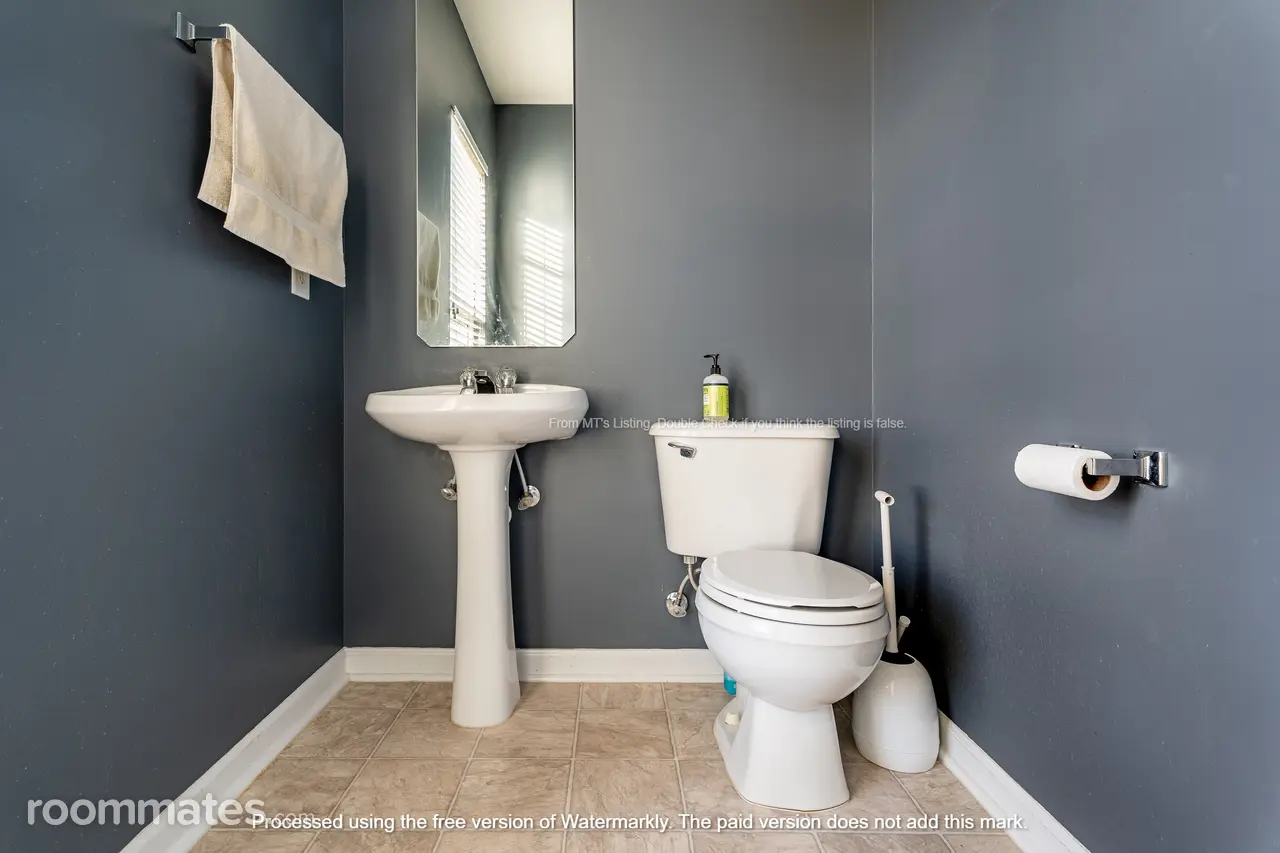 Profile photo 4 of 11