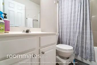 Room for rent in Raleigh, NC $800, townhouse