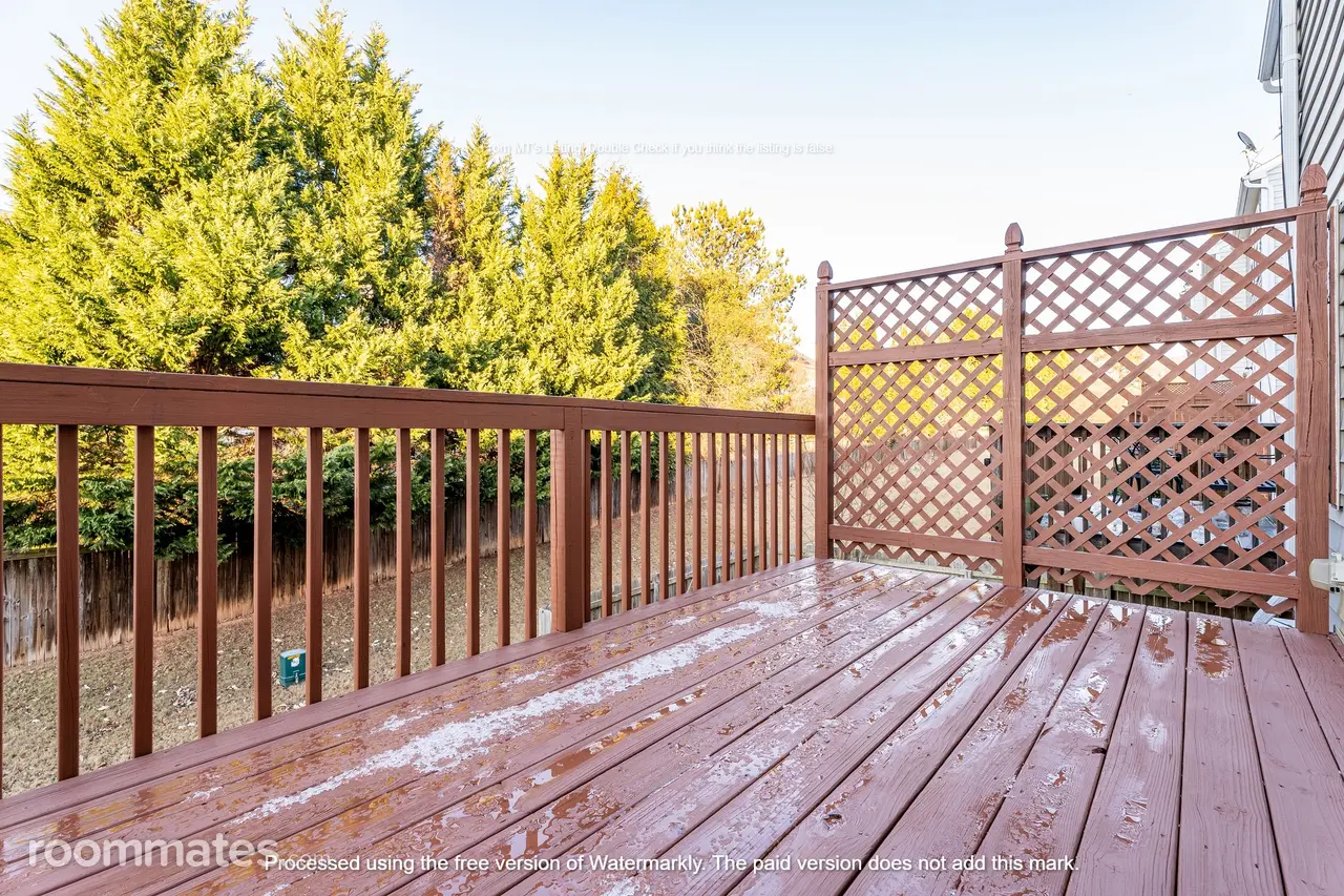 Profile photo 8 of 11