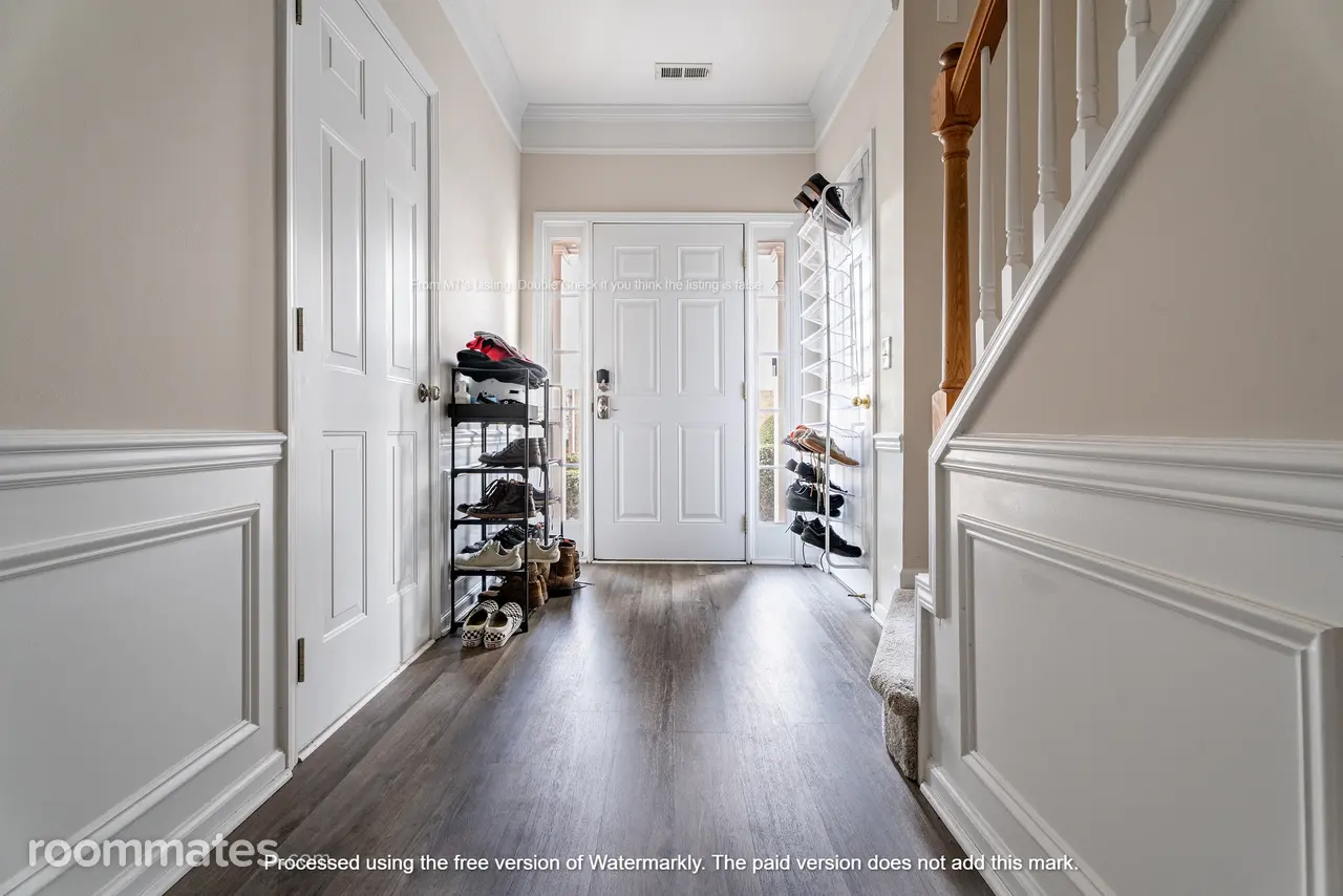 Profile photo 10 of 11