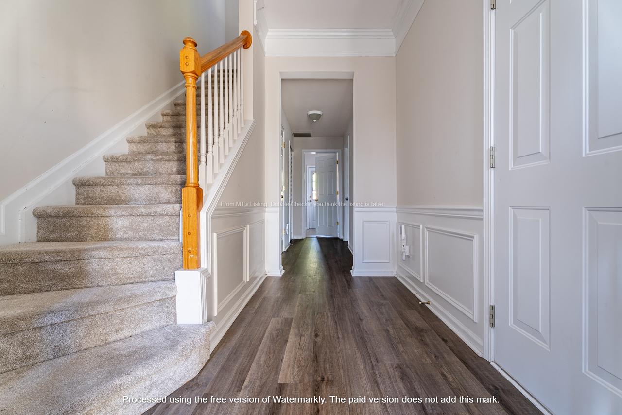 Profile photo 11 of 11