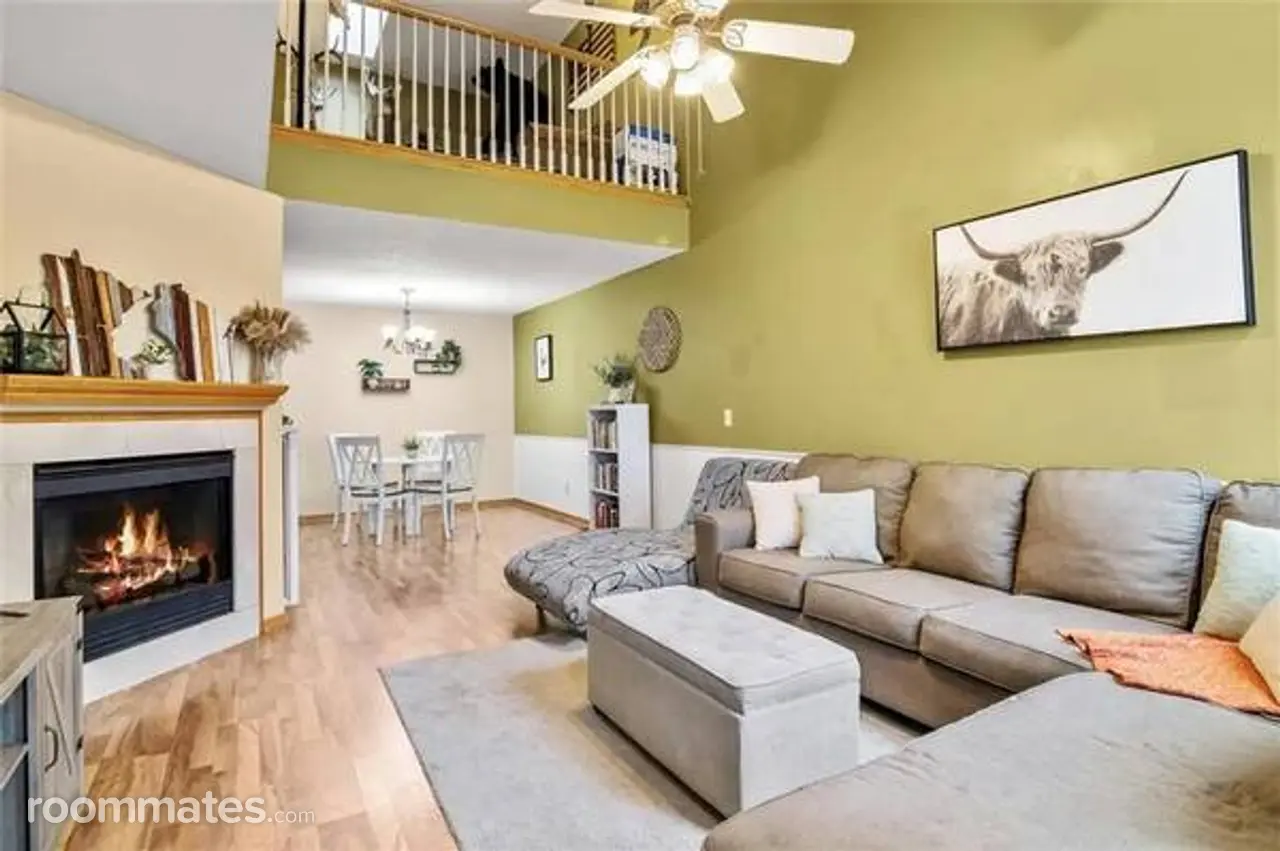 Profile photo 1 of 7