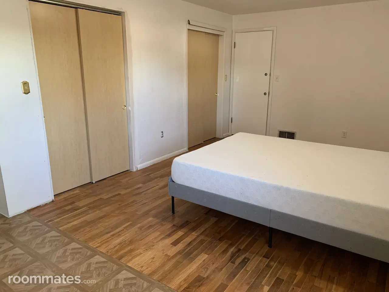 Profile photo 4 of 10