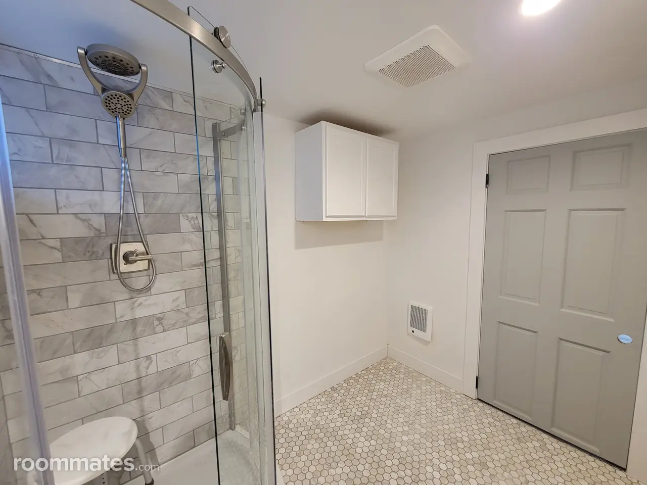 Profile photo 6 of 7