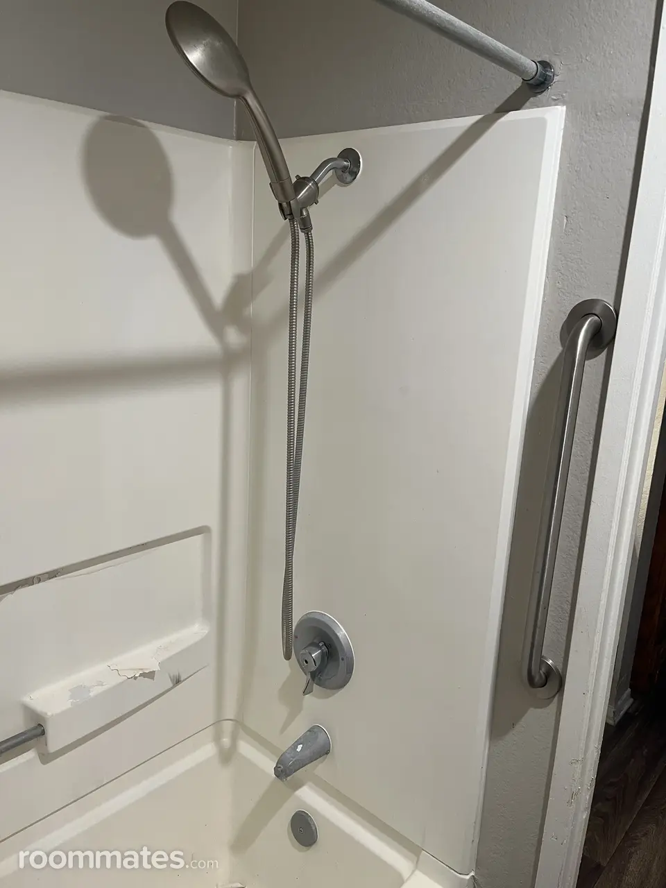 Profile photo 4 of 4