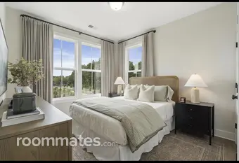 Room for rent in Alpharetta, GA $1700, condo