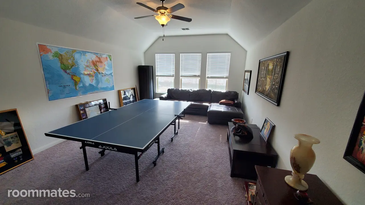 Profile photo 6 of 9