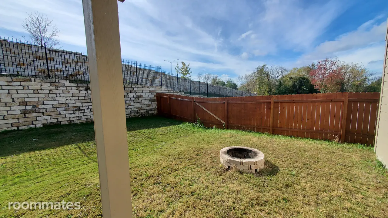 Profile photo 8 of 9