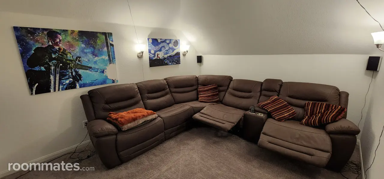 Profile photo 7 of 9