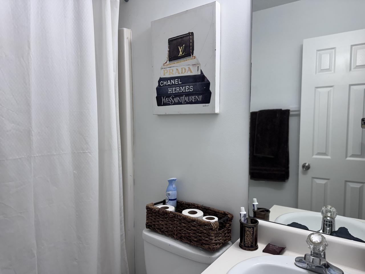 Profile photo 4 of 10