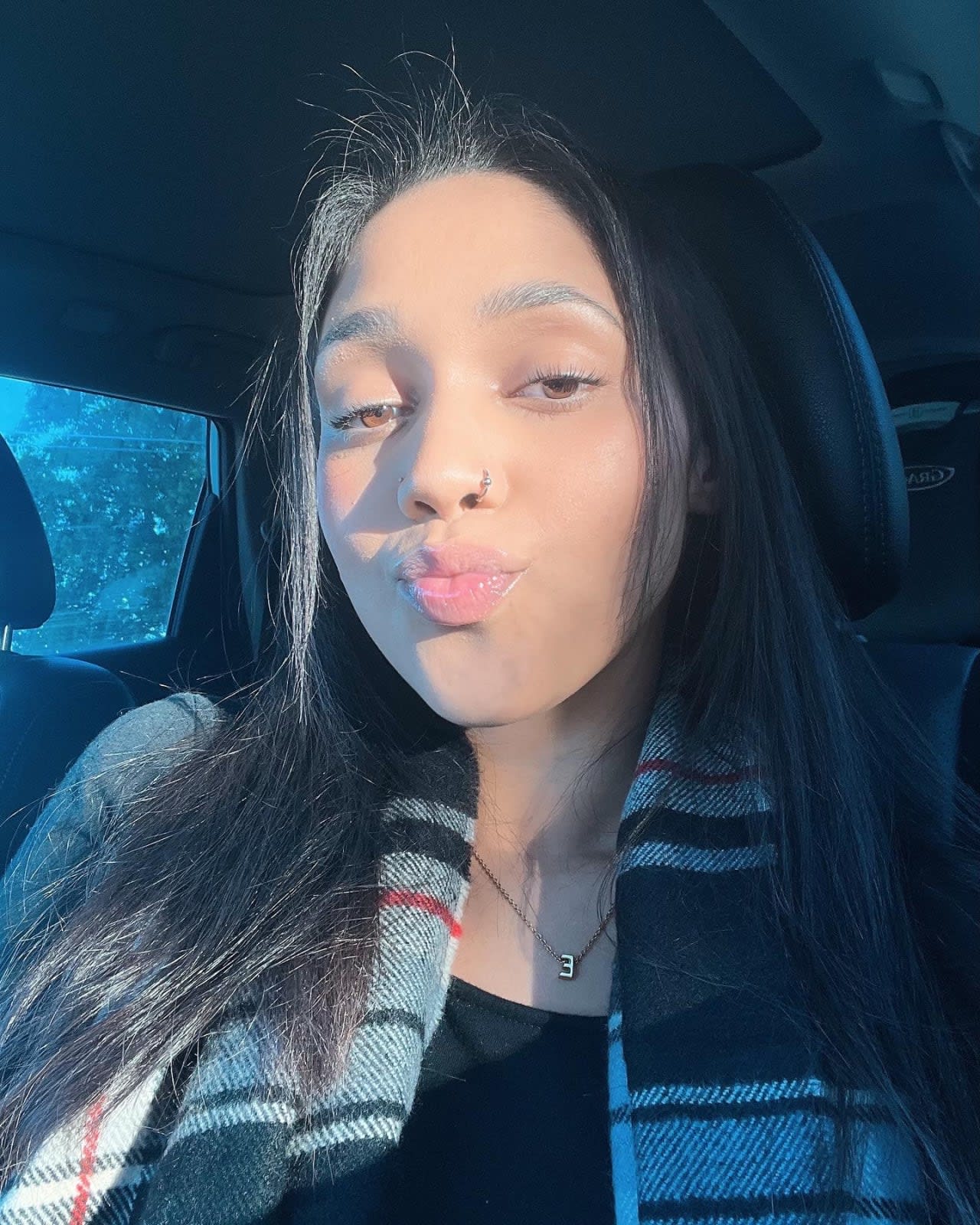 Profile photo 9 of 9