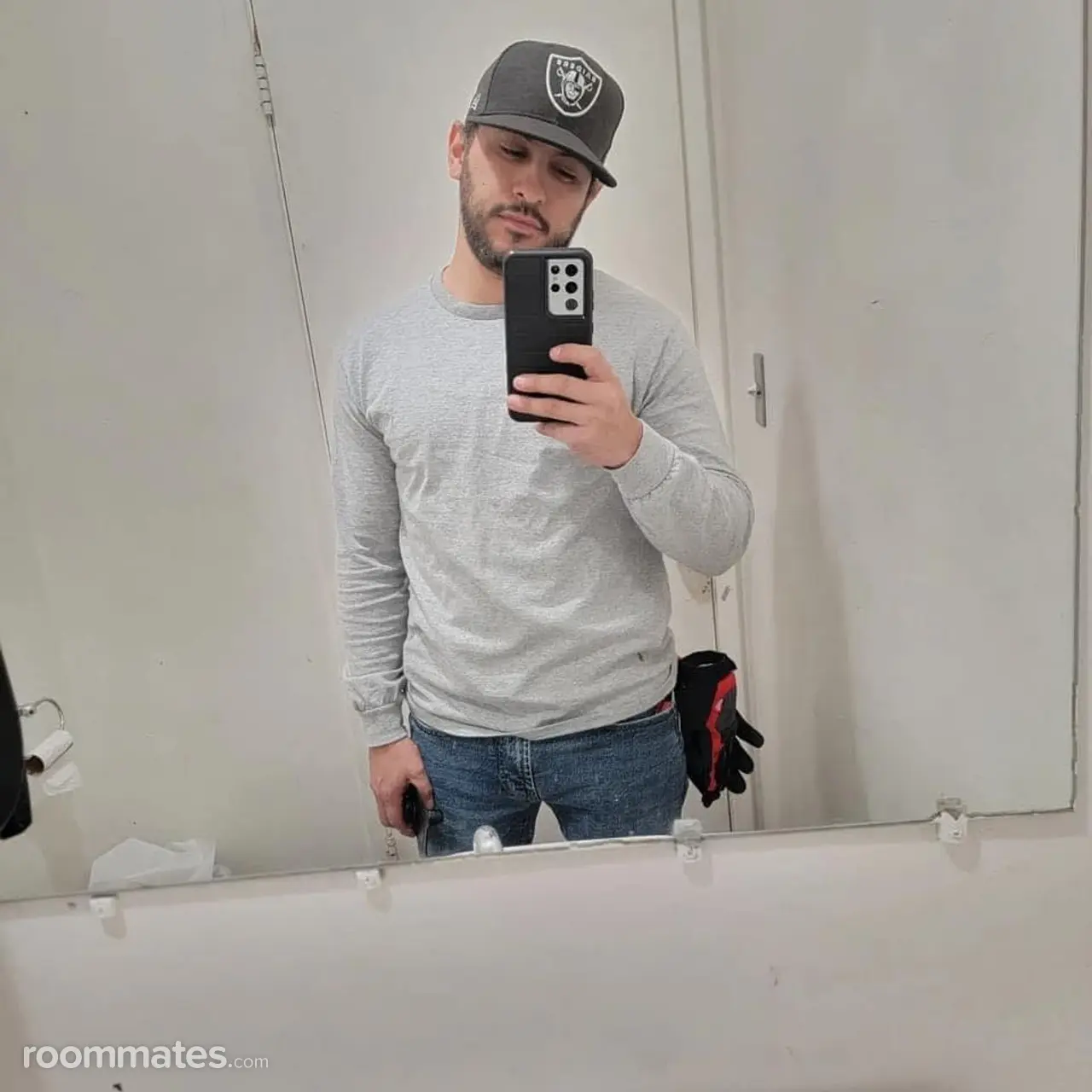 Profile photo 6 of 10