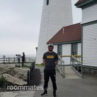 Roommate looking Covina, CA, $1500