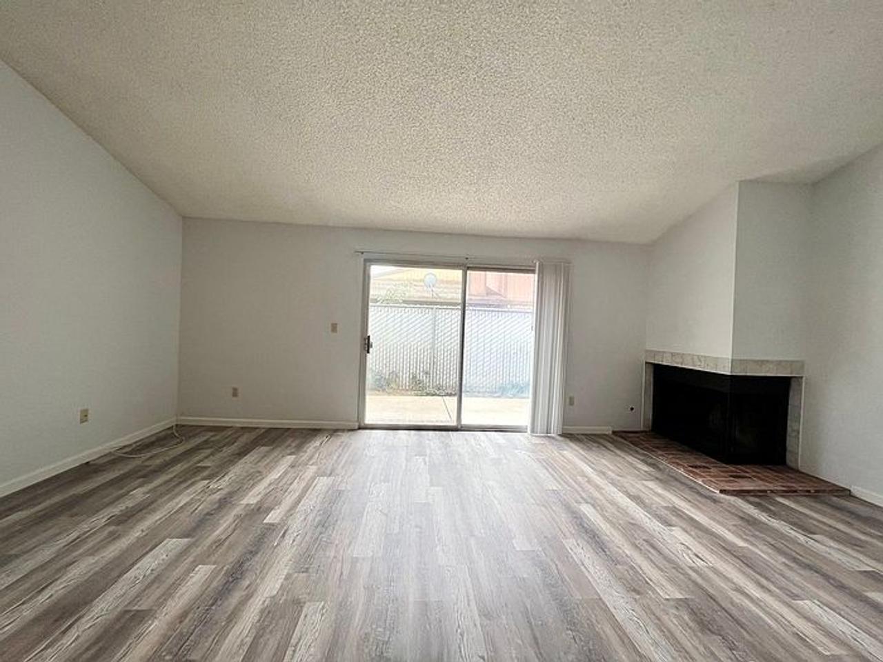 Profile photo 7 of 10