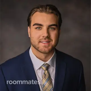 Roommate looking Stamford, CT, $2000