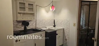 Room for rent in Enumclaw, WA $1575, house