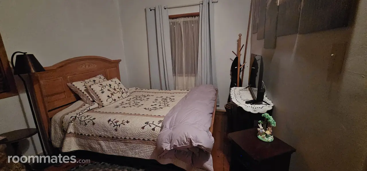 Profile photo 4 of 17