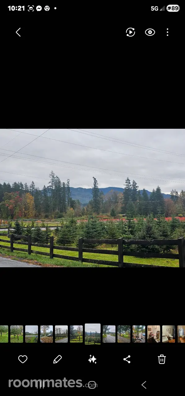 Profile photo 6 of 17