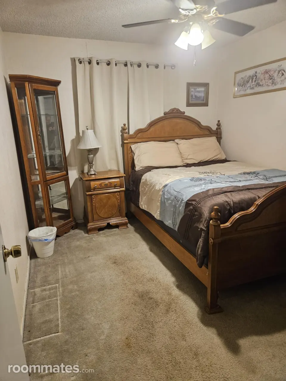 Profile photo 3 of 8