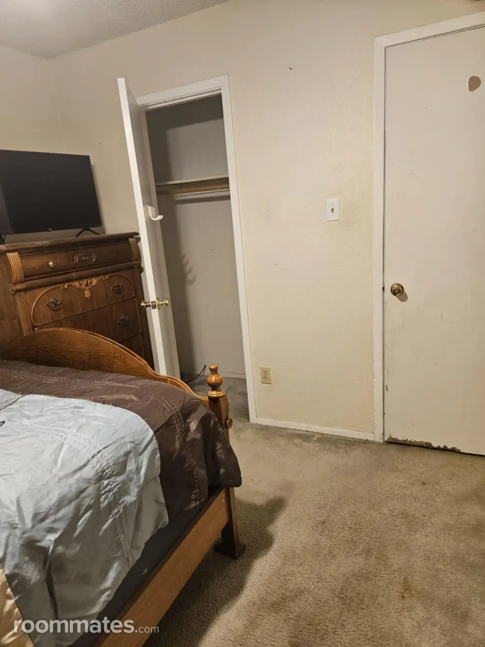 Profile photo 1 of 8