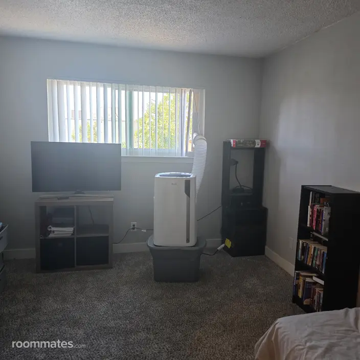 Room for rent in Sacramento, CA $1085, apartment