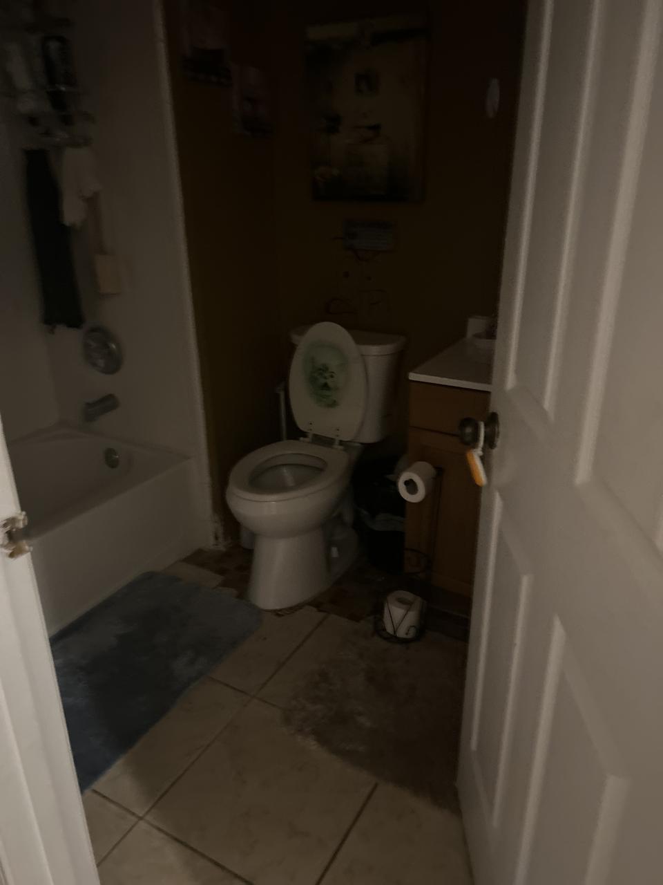 Profile photo 7 of 10