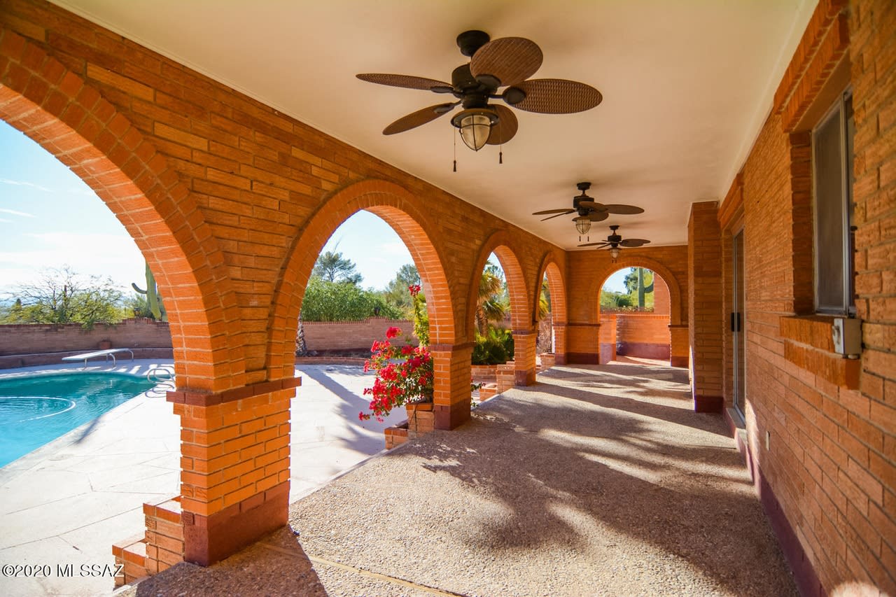 Profile photo 9 of 11