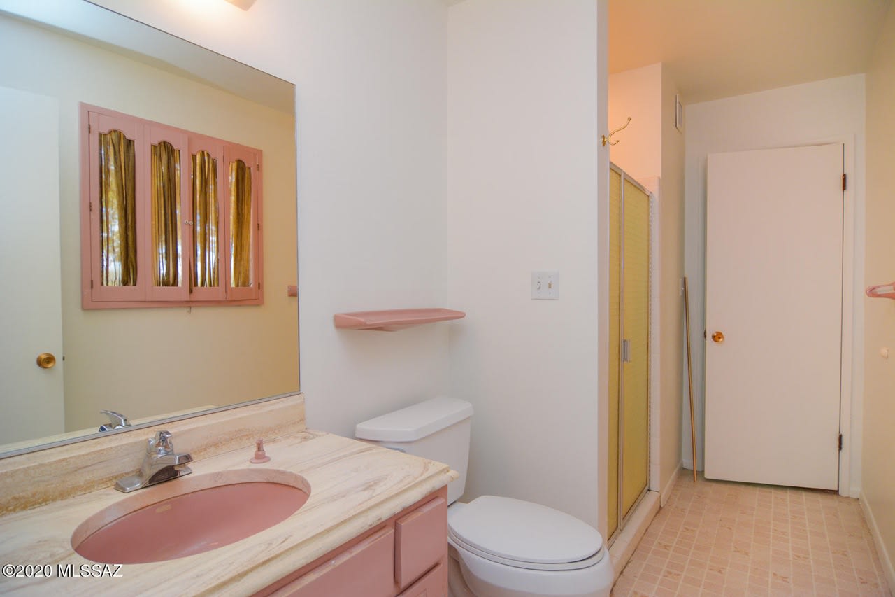 Profile photo 8 of 11