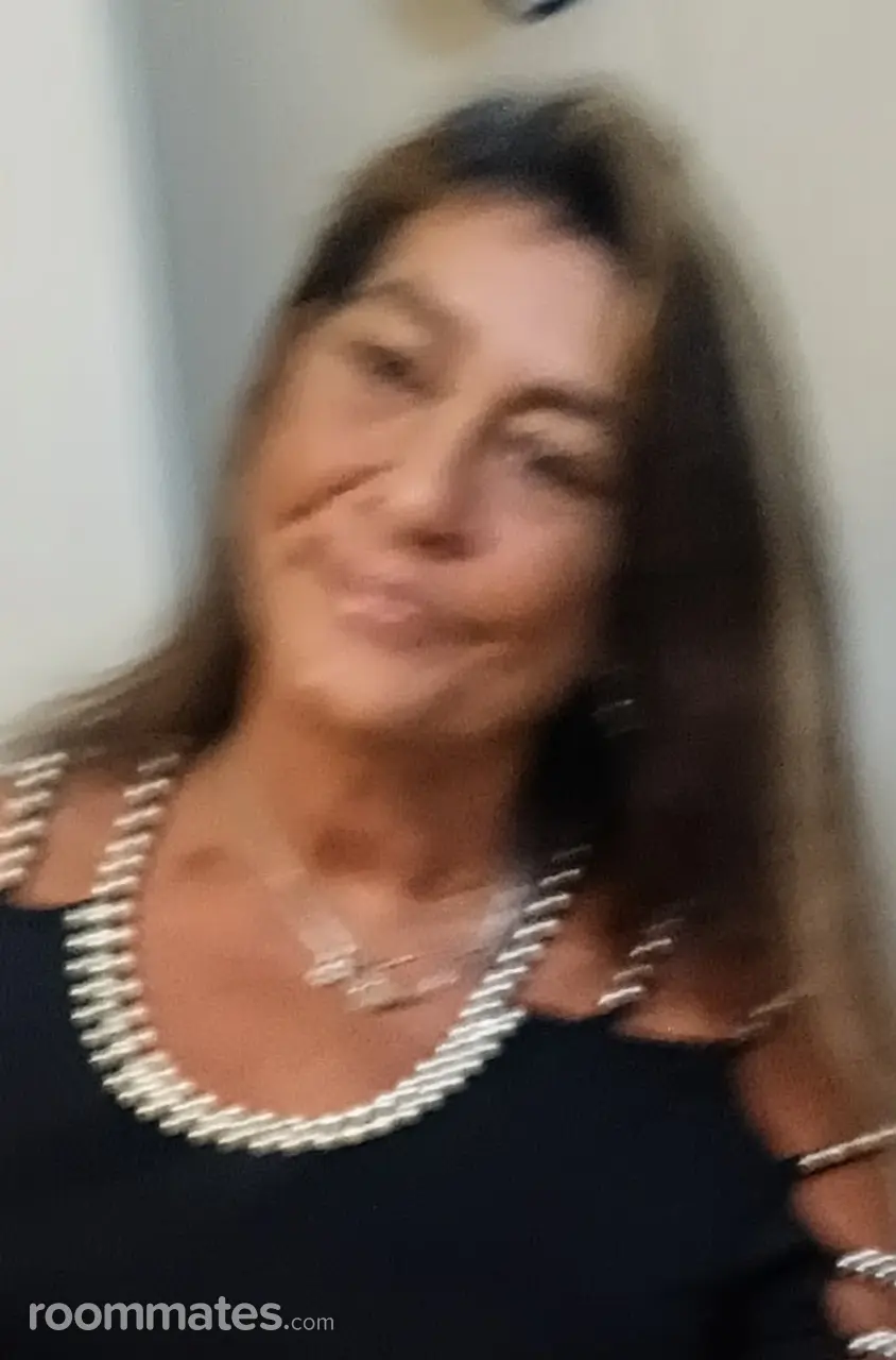 Profile photo 9 of 9