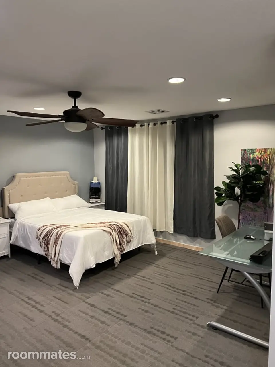 Profile photo 2 of 8