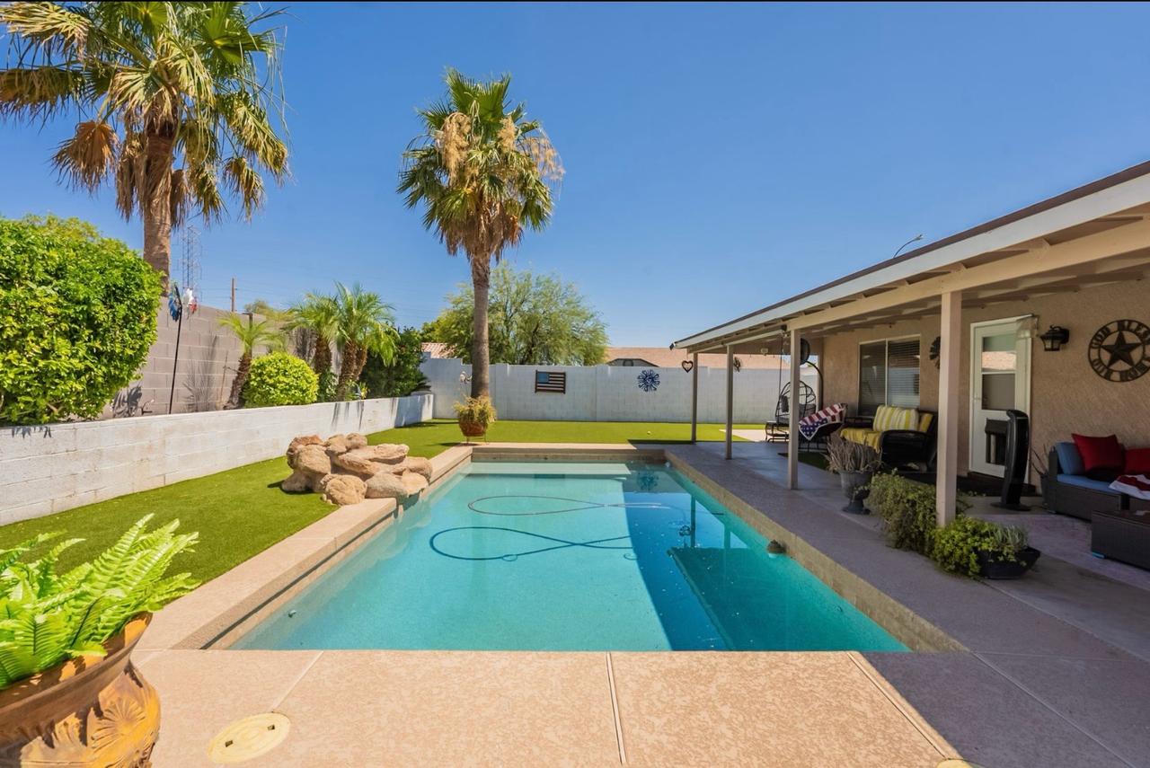 Profile photo 2 of 10