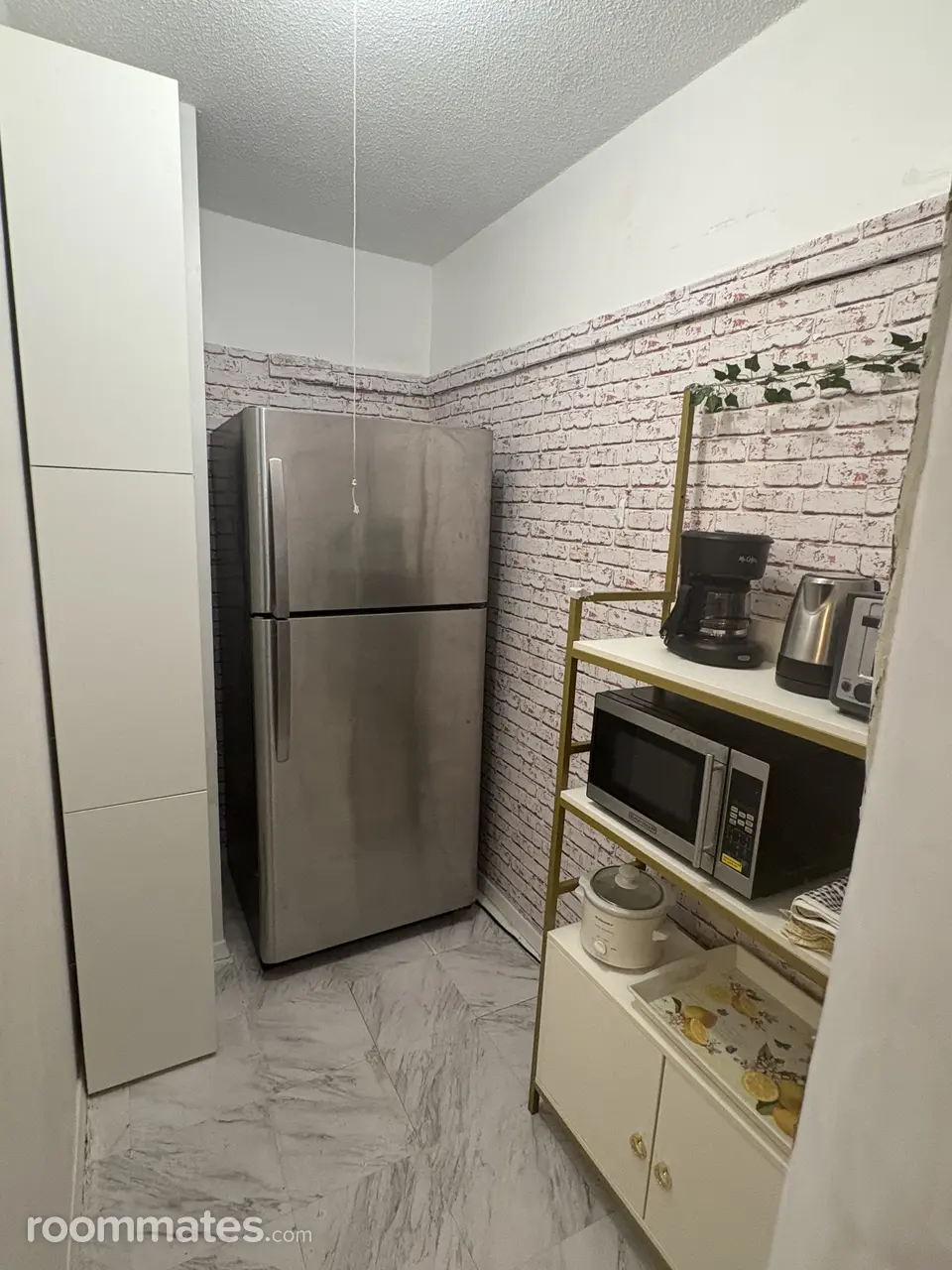 Profile photo 7 of 11