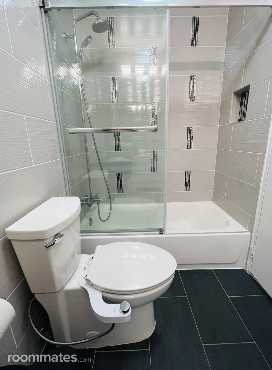 Profile photo 3 of 11