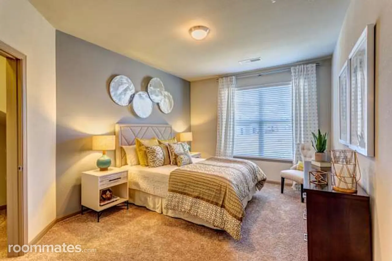 Profile photo 4 of 5