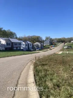 Room for rent in Dry Ridge, KY $800, house