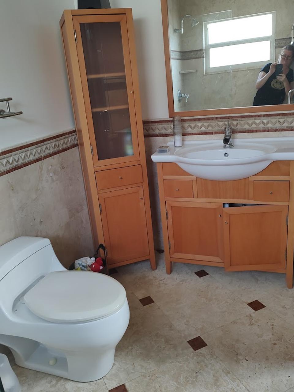 Profile photo 3 of 6