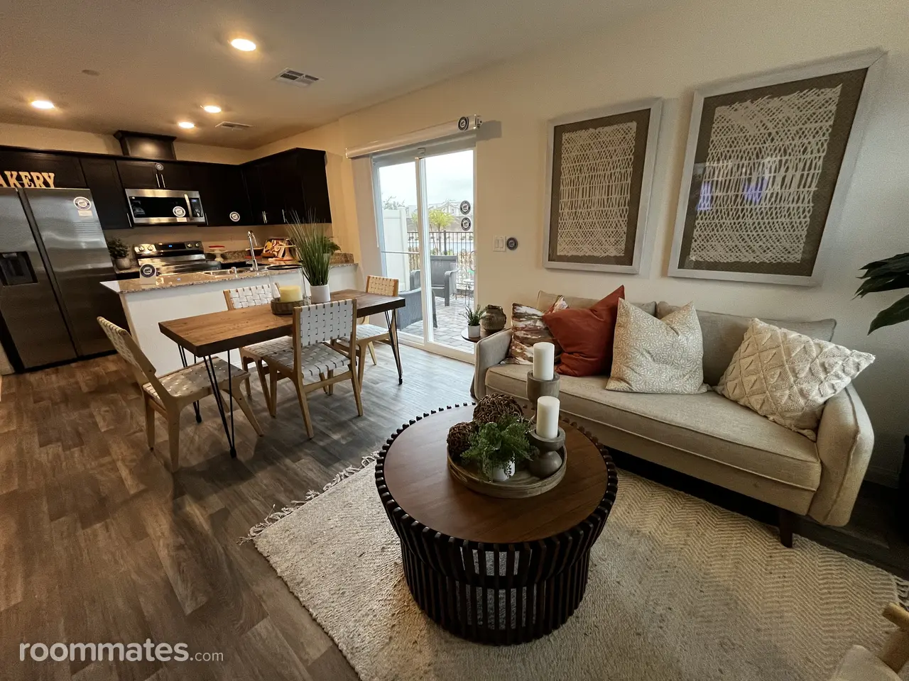 Profile photo 7 of 17