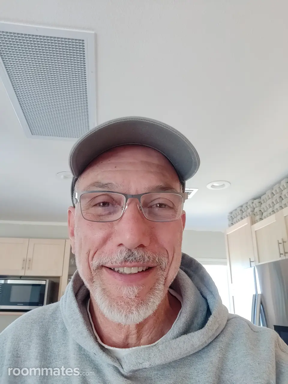 Profile photo 4 of 4