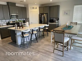 Room for rent in Plumas Lake, CA $900, house