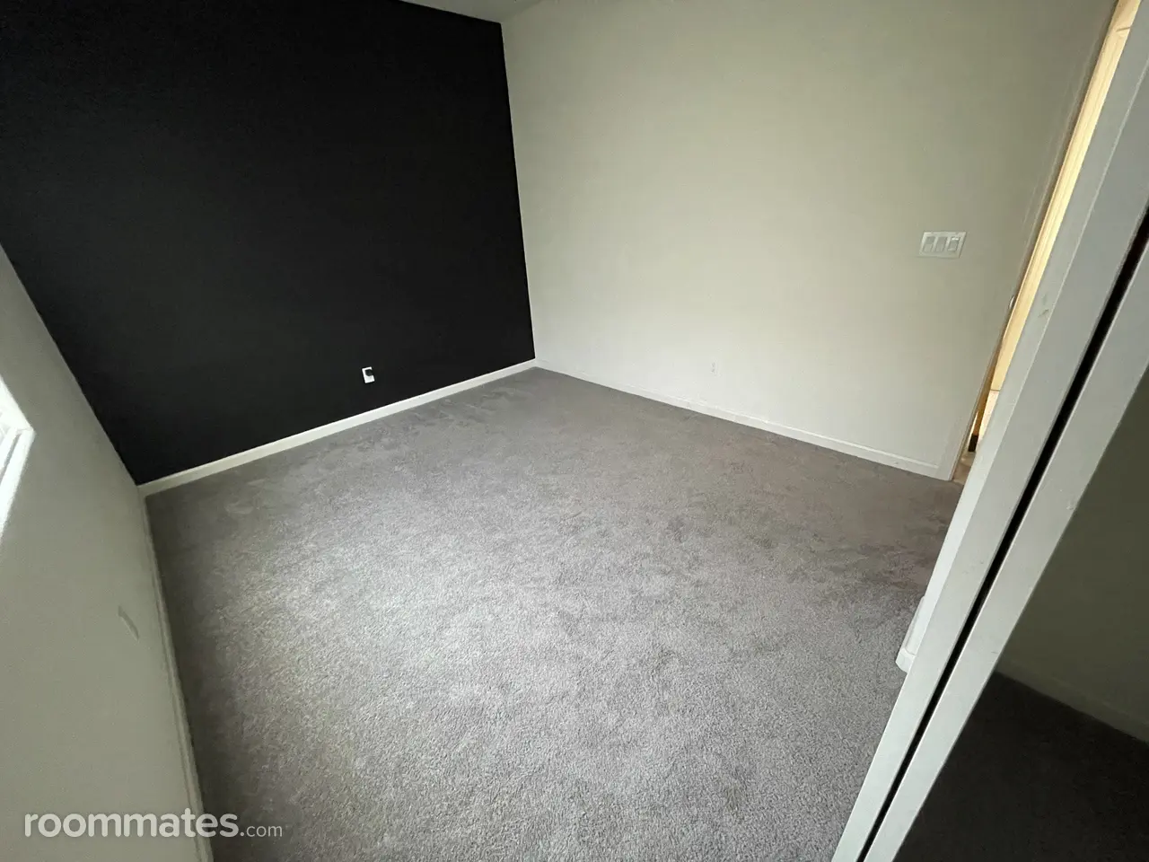 Profile photo 1 of 5